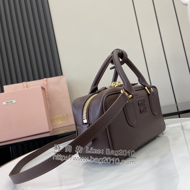 miumiu專櫃繆繆最新款Arcadia牛皮女士手提包斜挎包 jh2325型號：500142
